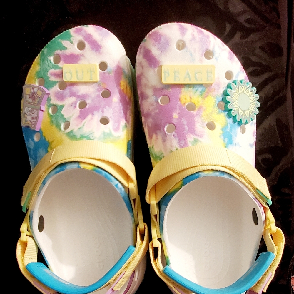 Hikers crocs